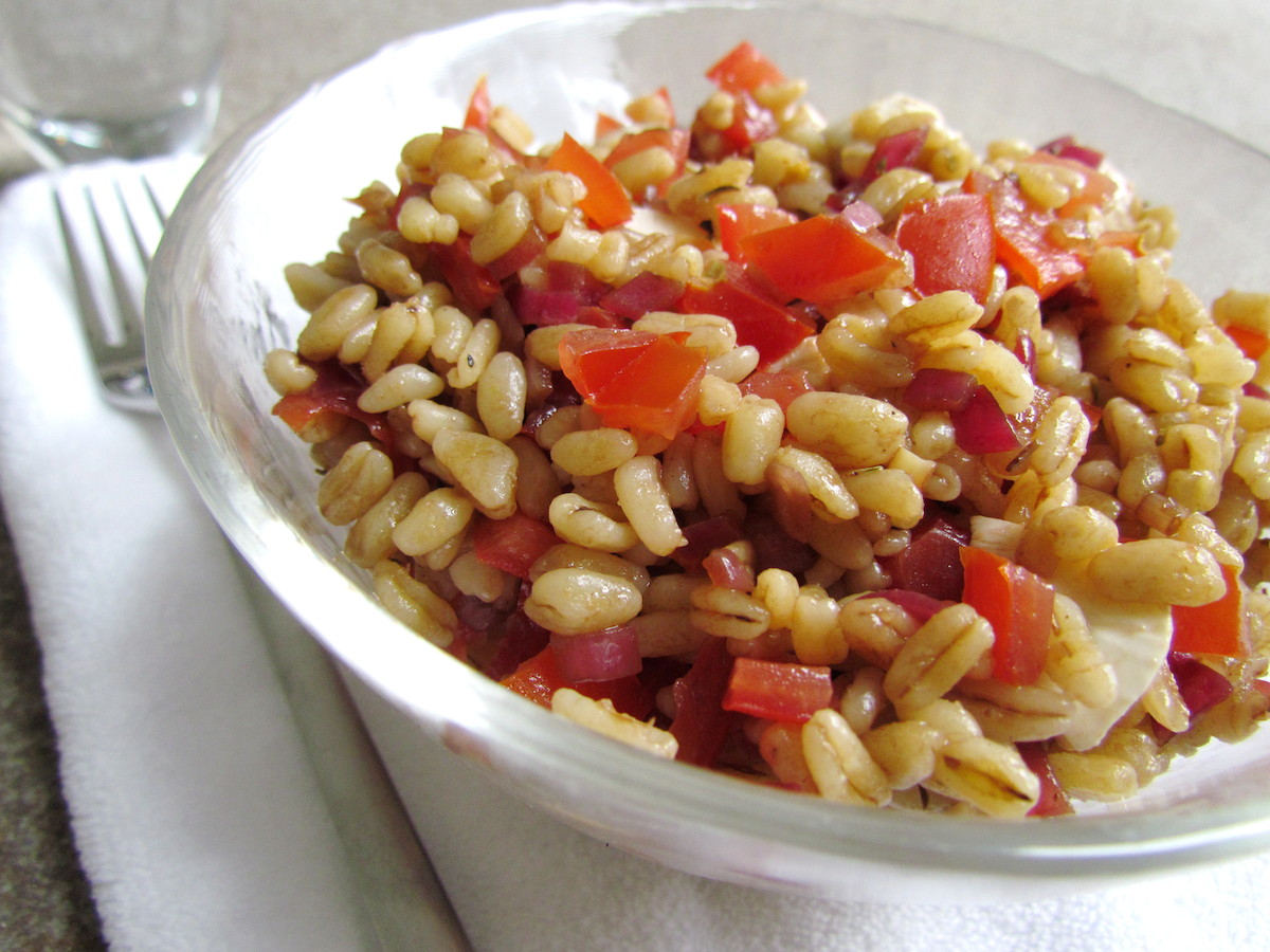 wheat berry caprese salad | Savormania